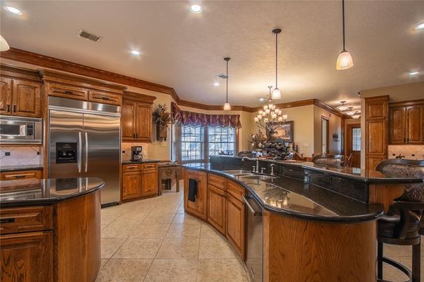 Interior, Kitchen, Pendant Lights, Recessed Lighting, Stainless Steel Appliances