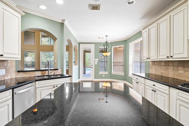 Interior, Kitchen, Pendant Lights, Recessed Lighting