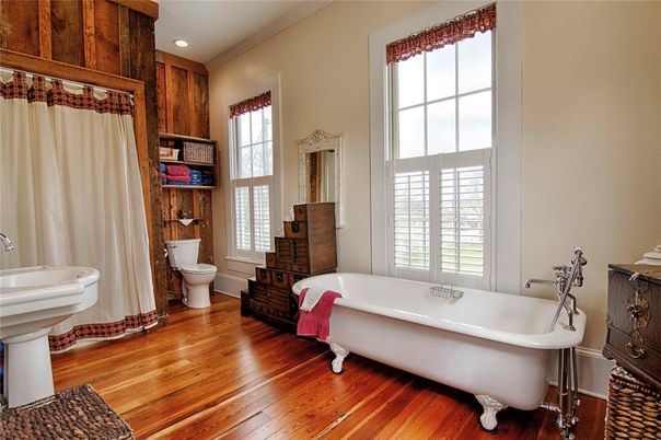 Bathroom, Free Standing Baths, Interior, Recessed Lighting, Wood Texture Flooring
