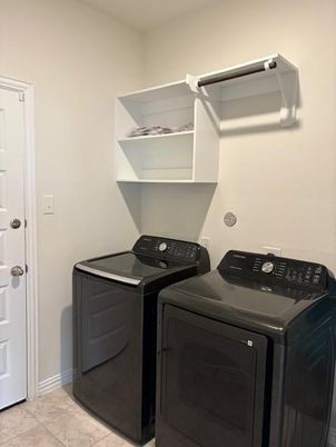 Interior, Washer