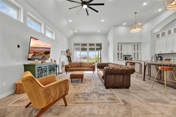 Interior, Kitchen, Living room, Pendant Lights, Recessed Lighting