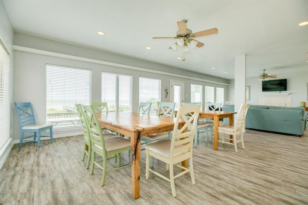 Dining room, Interior, Living room, Recessed Lighting, Wood Texture Flooring