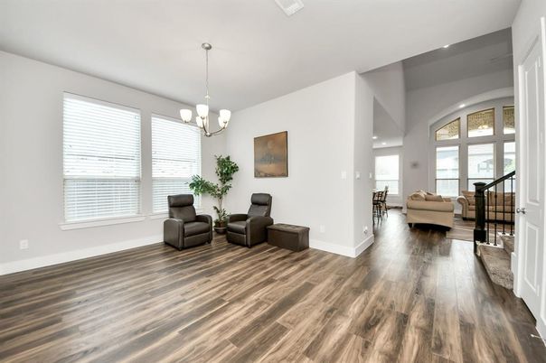 Chandelier, Interior, Living room, Pendant Lights, Recessed Lighting, Wood Texture Flooring