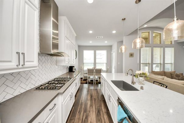 Dining room, Interior, Kitchen, Living room, Pendant Lights, Recessed Lighting, Stainless Steel Appliances, Wood Texture Flooring