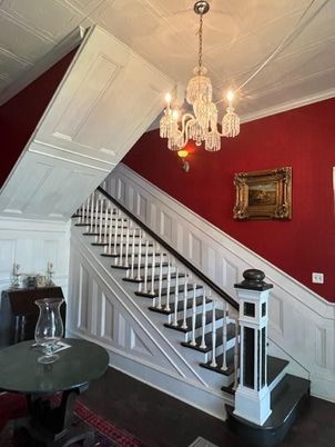 Chandelier, Interior