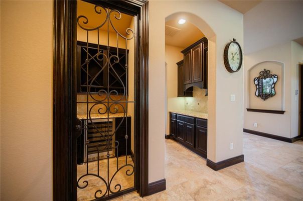 Interior, Recessed Lighting, Wine Storage