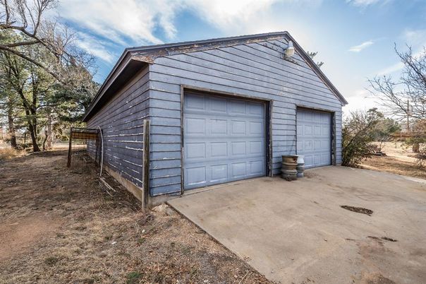 Detached Garage, Exterior