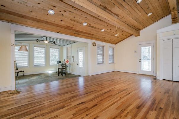 Empty room, Interior, Wooden Beams, Wooden Ceilings, Wood Texture Flooring
