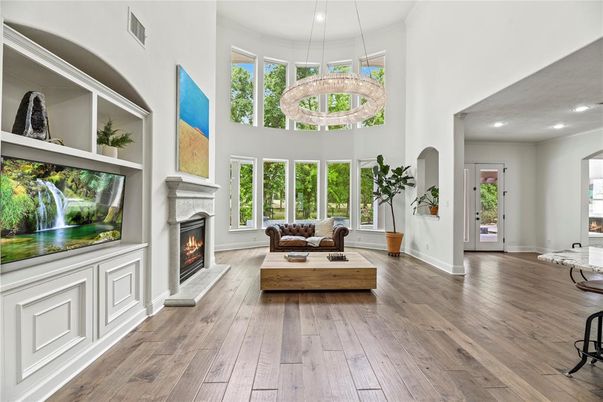 Fireplace, Interior, Living room, Pendant Lights, Recessed Lighting, Wood Texture Flooring