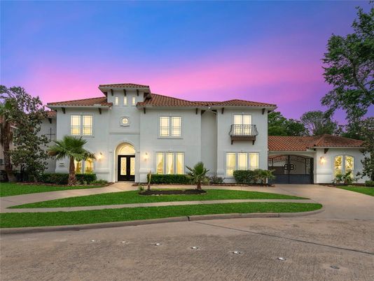 Attached, Backyard, Exterior, Facade, Mediterranean