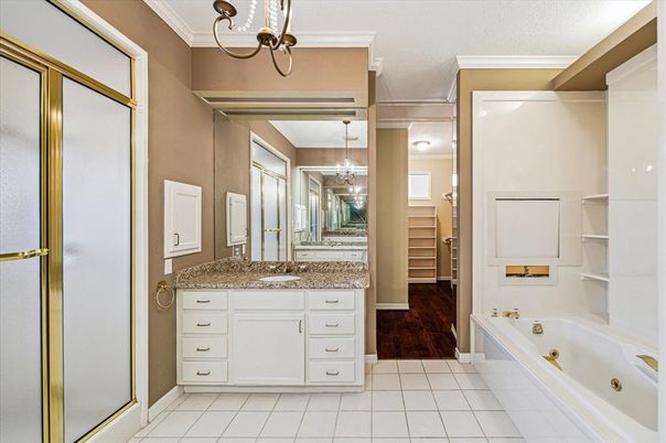 Bathroom, Dual Sink Vanities, Interior, Wood Texture Flooring