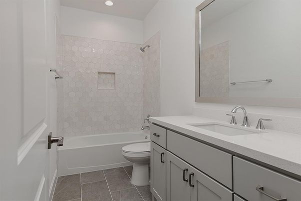Bathroom, Interior, Recessed Lighting