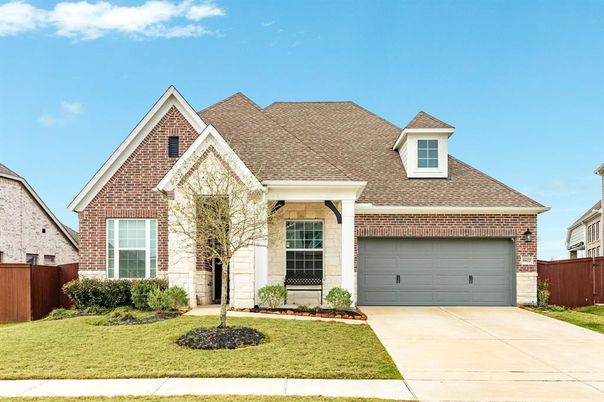 Attached, Exterior, Facade, Brick Facade, Brick Traditional
