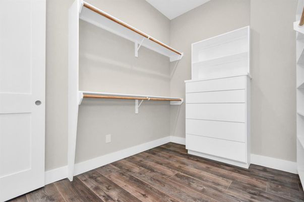 Interior, Walk-in Closets, Wood Texture Flooring