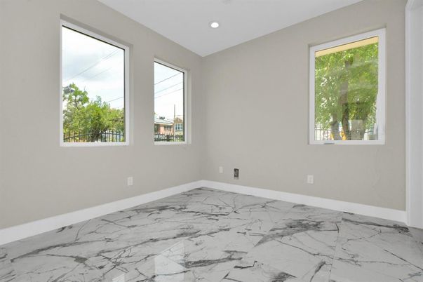 Empty room, Interior, Marble, Recessed Lighting