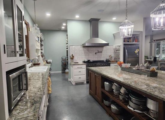 Interior, Kitchen, Pendant Lights, Recessed Lighting, Stainless Steel Appliances