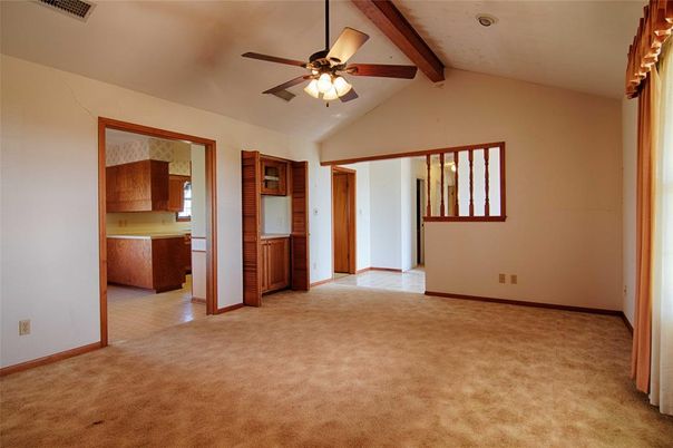 Empty room, Interior, Kitchen, Wooden Beams
