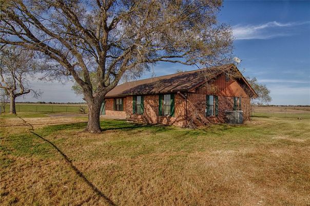 Backyard, Exterior, Facade, Brick Facade, None