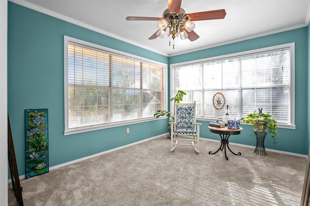 Home Office, Interior