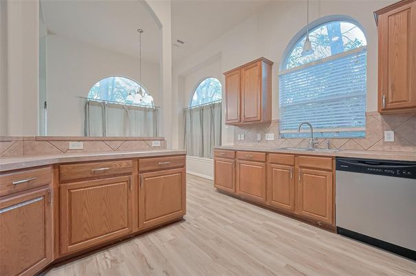 Interior, Kitchen, Pendant Lights, Wood Texture Flooring