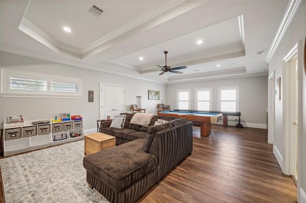 Billiard Table, Game Room, Interior, Living room, Recessed Lighting, Wood Texture Flooring