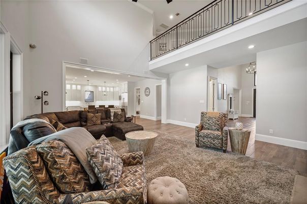 Interior, Kitchen, Living room, Pendant Lights, Recessed Lighting, Wood Texture Flooring