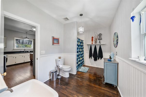 Bathroom, Interior, Pendant Lights, Wood Texture Flooring