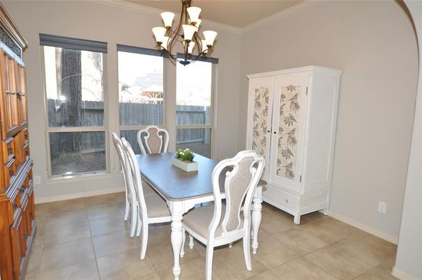 Chandelier, Dining room, Interior