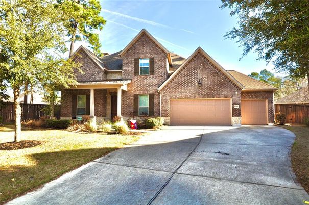 Attached, Exterior, Facade, Brick Facade, Brick Traditional