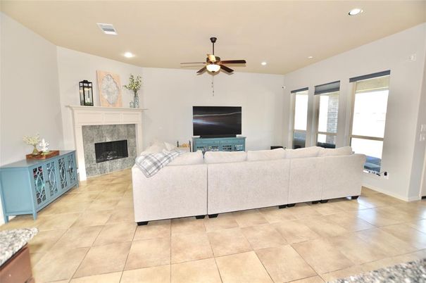 Fireplace, Interior, Living room, Recessed Lighting