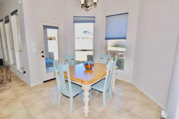 Dining room, Interior