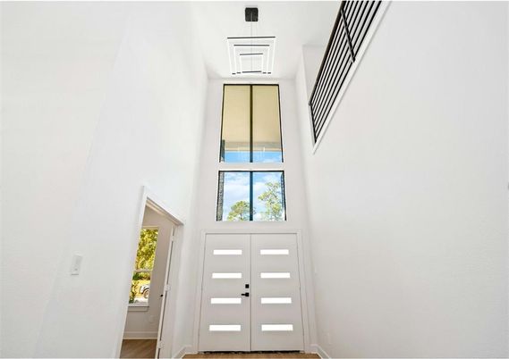 Interior, Pendant Lights, Wood Texture Flooring
