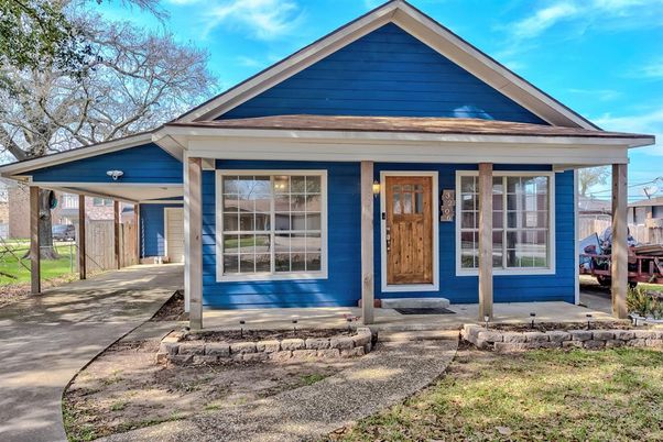 Exterior, Facade, American Craftsman