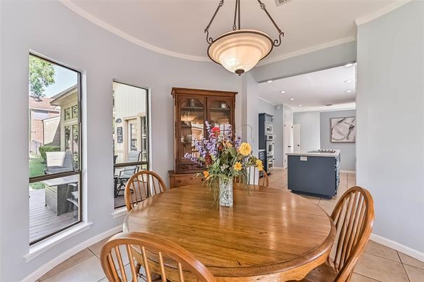 Dining room, Interior, Kitchen, Recessed Lighting