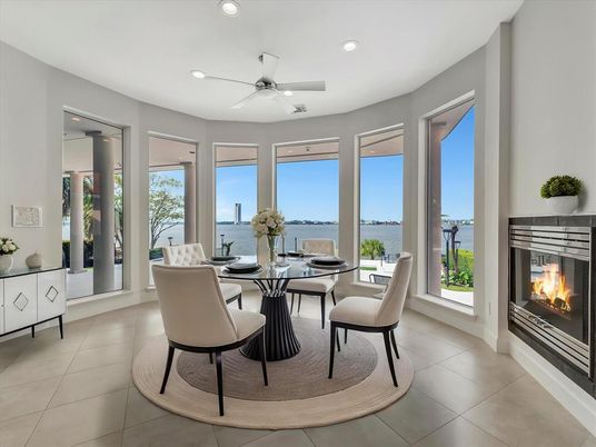 Dining room, Fireplace, Interior, Recessed Lighting, Water