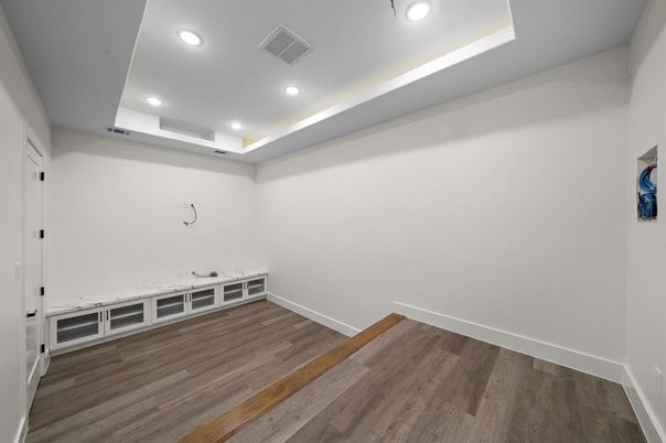 Interior, Recessed Lighting, Wood Texture Flooring