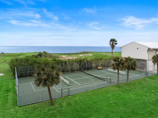 Exterior, Tennis Courts, Water