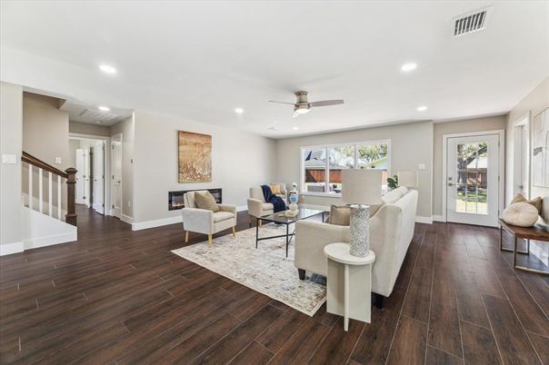 Interior, Living room, Recessed Lighting, Wood Texture Flooring