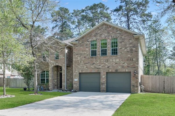 Attached, Exterior, Facade, Brick Facade, Brick Traditional