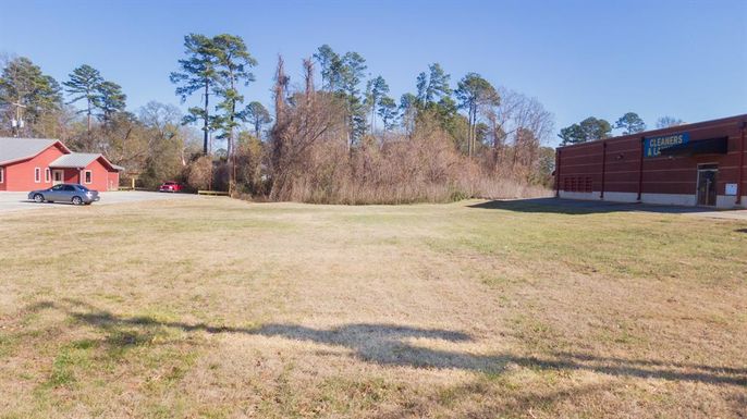 Backyard, Detached Garage, Exterior