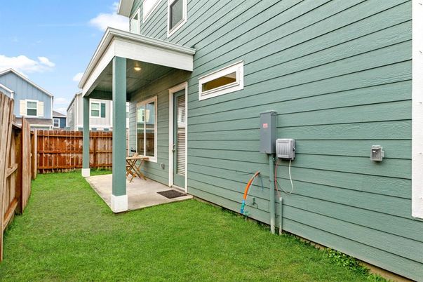 Backyard, Exterior