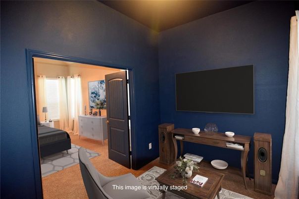 Home Office, Interior