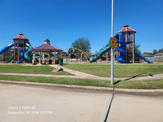 Backyard, Exterior, Playground