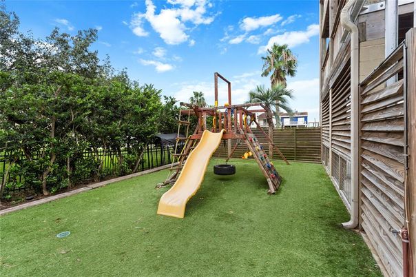 Backyard, Exterior, Playground