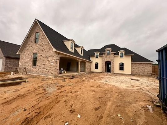 Backyard, Exterior, Facade, Brick Facade, French Provincial