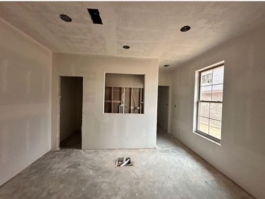 Empty room, Interior, Recessed Lighting