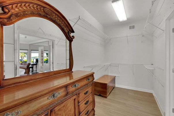 Interior, Walk-in Closets, Wood Texture Flooring