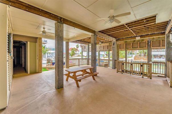 Interior, Wooden Beams