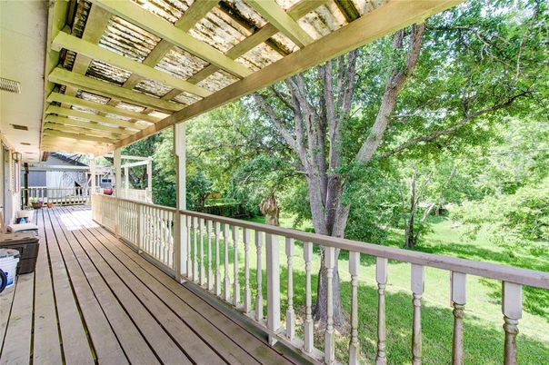 Exterior, Wood Texture Flooring