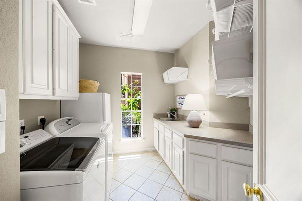Interior, Washer